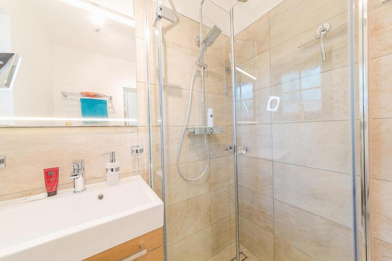 Haus Am Strand Ferienwohnung Haus Am Strand 4 Цингст Екстериор снимка